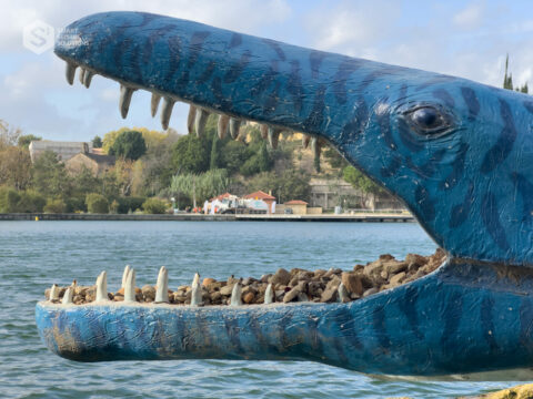 prehistoric dinosaur